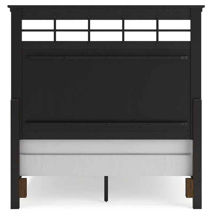 Shawbeck - Panel Bedroom Set