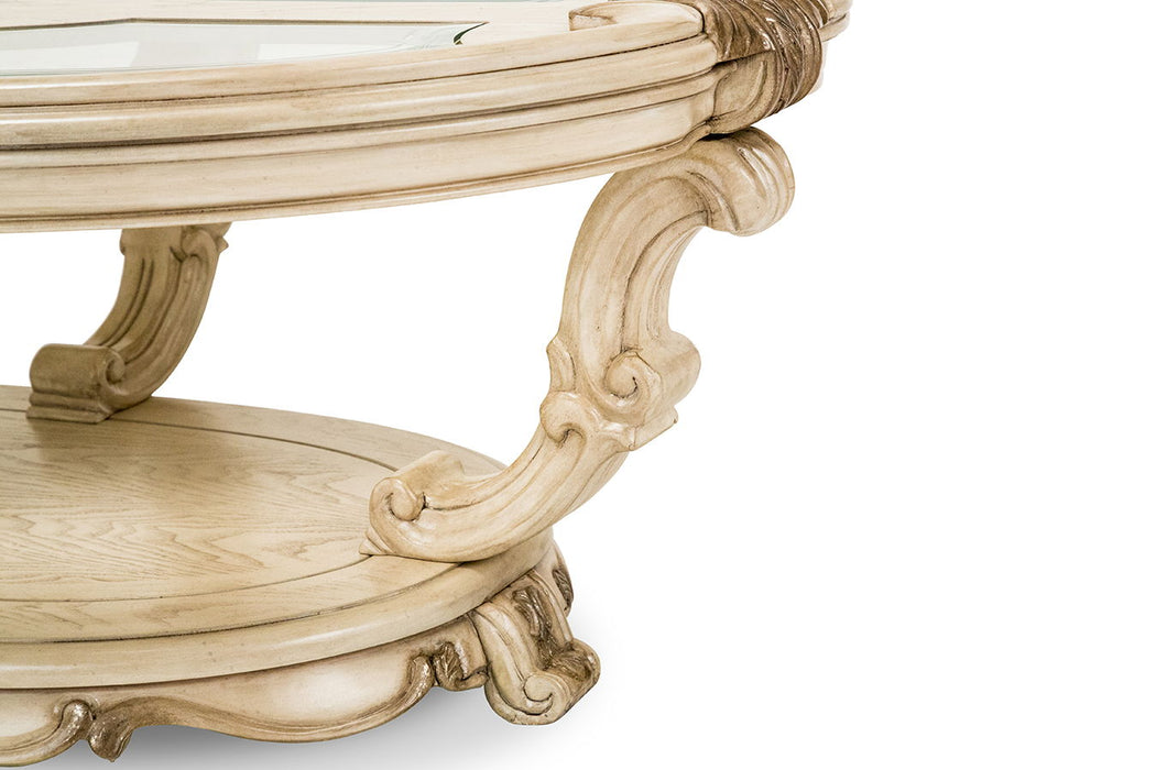Platine de Royale - Oval Cocktail Table - Champagne