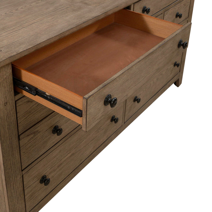 Grandpas Cabin - 7 Drawers Dresser - Light Brown