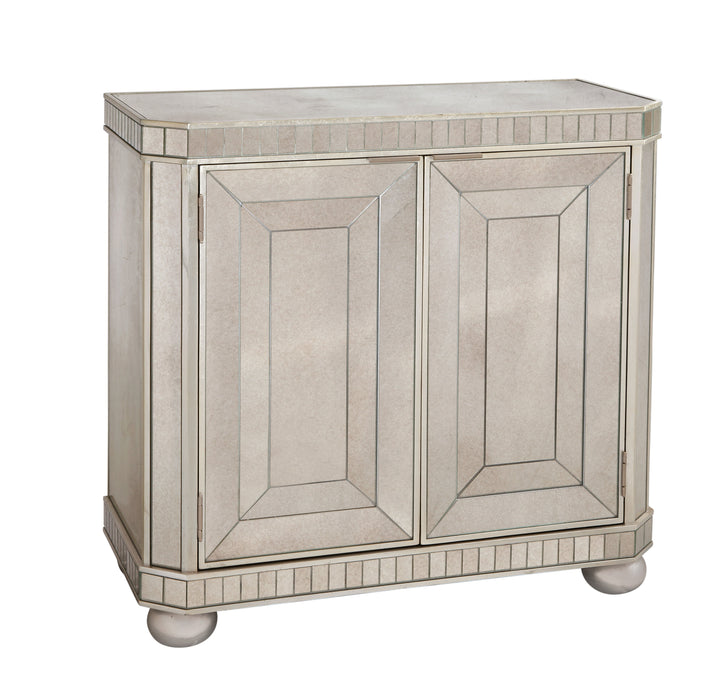 Moiselle - Hospitality Chest - Silver Leaf