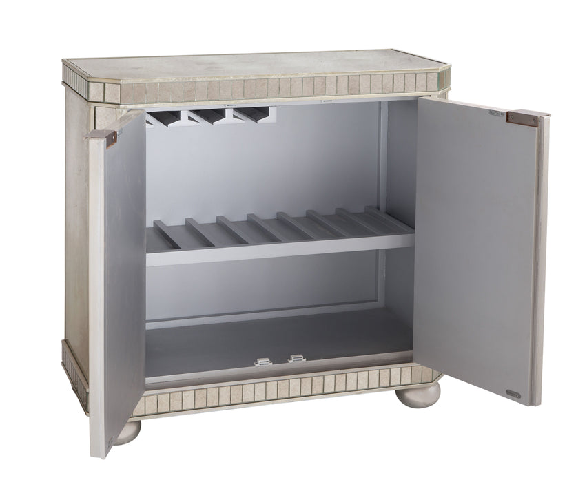 Moiselle - Hospitality Chest - Silver Leaf